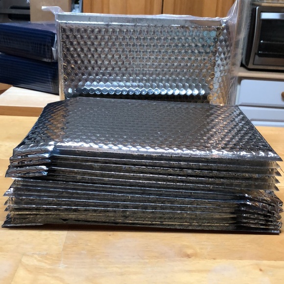 8” X 10” 12 Pack Silver Sealable Padded Mailer ~Outer Size is: 9” X 11.5” - Picture 3 of 3